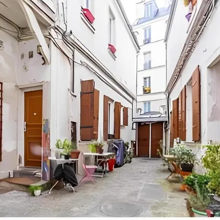 Very Cosy Flat Center Of Montmartre-3